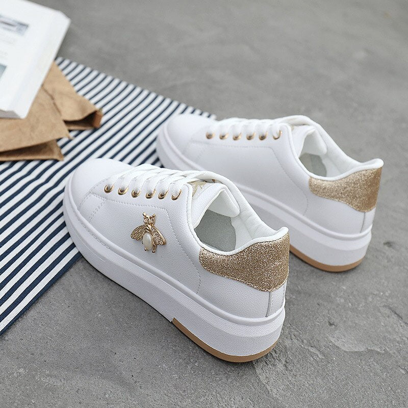White Shoes Women Sneakers Casual Platform Fashion Rhinestone Chaussures Femme Bee Lady Footware Walking Shoes ST351