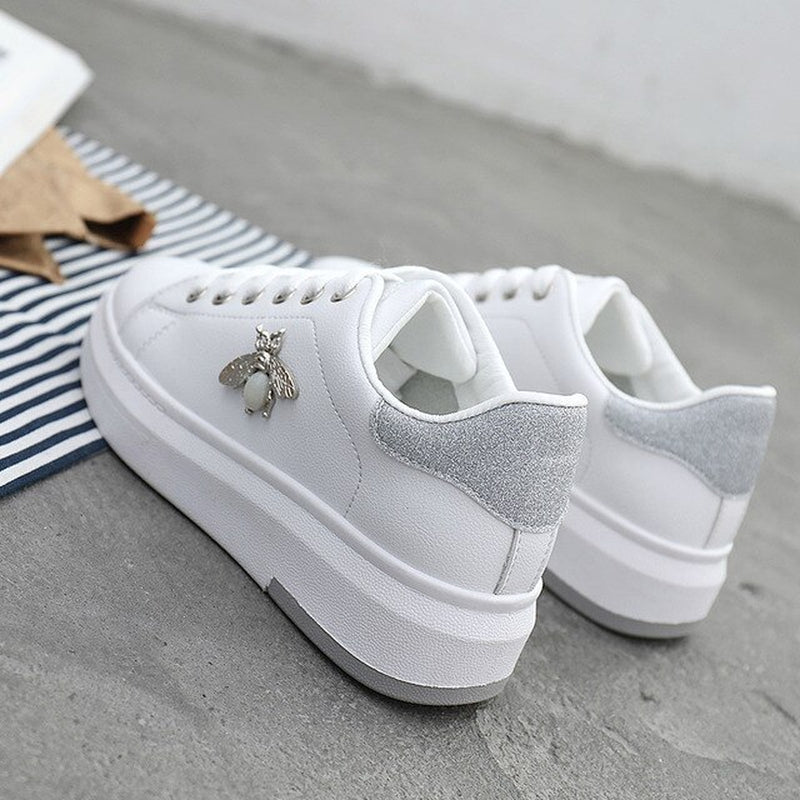 White Shoes Women Sneakers Casual Platform Fashion Rhinestone Chaussures Femme Bee Lady Footware Walking Shoes ST351
